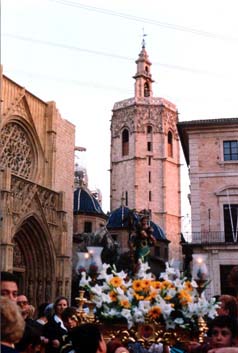 Visita de la Virgen de los Desamparados al Bº Trinitat de Valencia del 16 al 18 de Junio de 1998