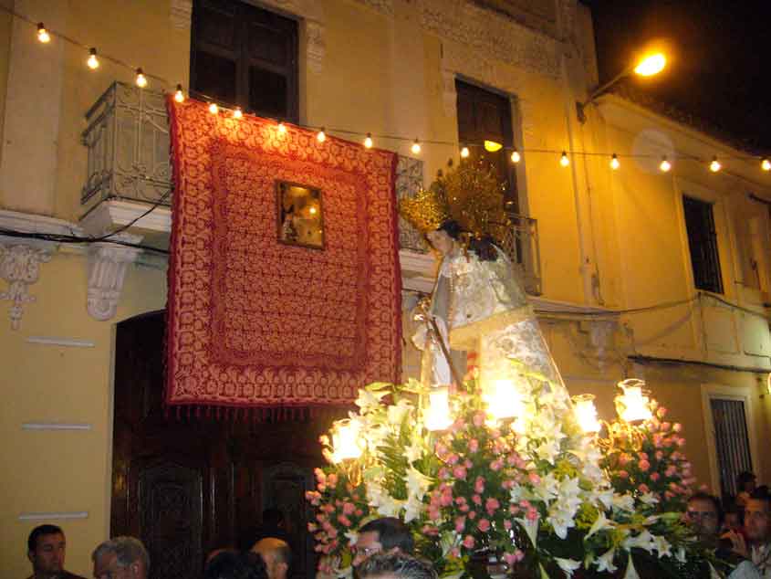 VIRGEN DE LOS DESAMPARADOS BARRIO SAN ISIDRO VALENCIA